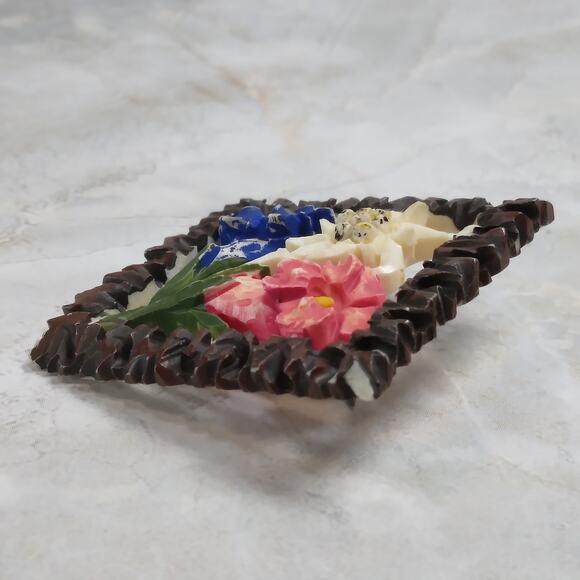 Vintage Hand Carved / Hand Painted Edelweiss Alpine Floral Brooch Pin - Picture 2 of 8